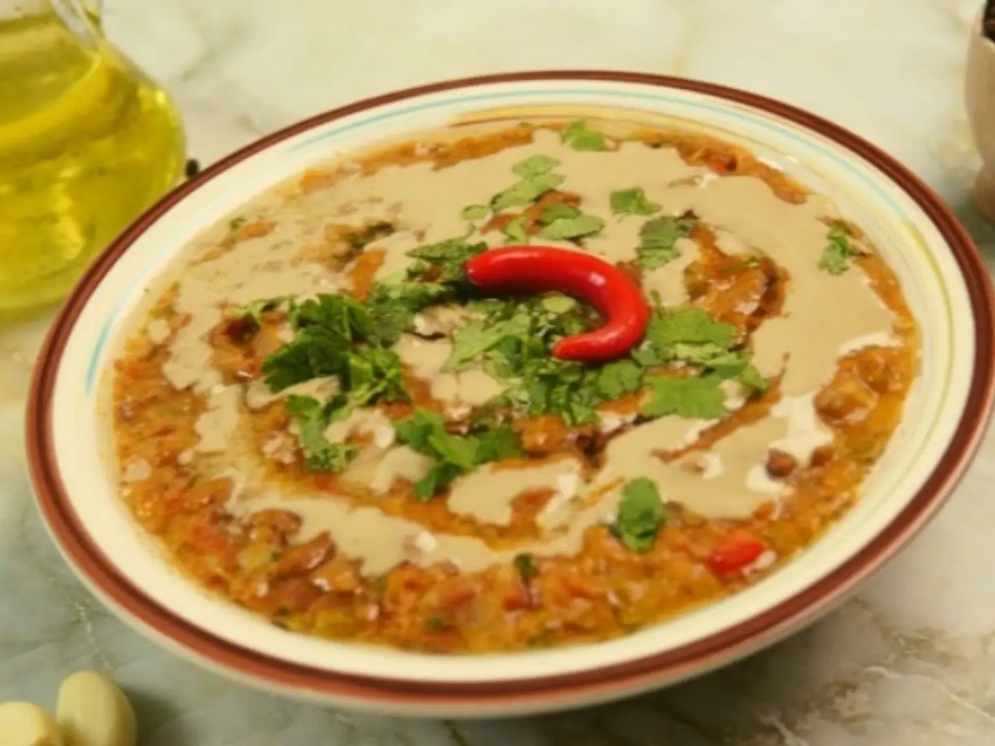 طبق فول بزيت الزيتون