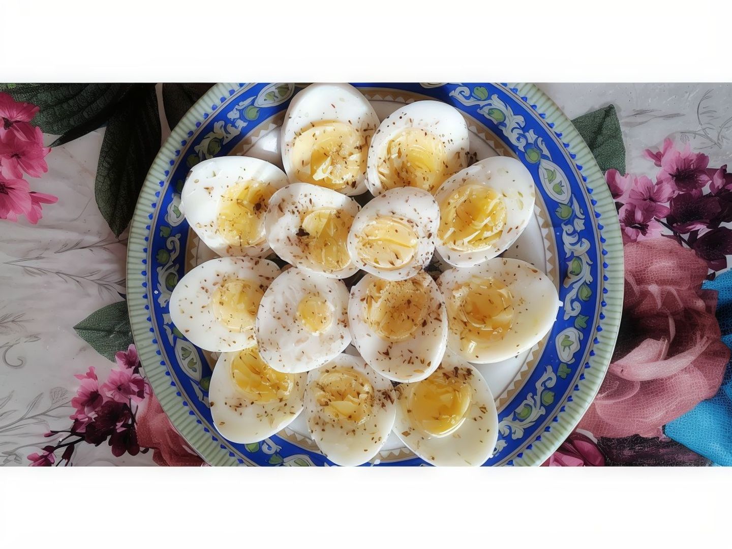 Boiled Eggs With Salt And Pepper