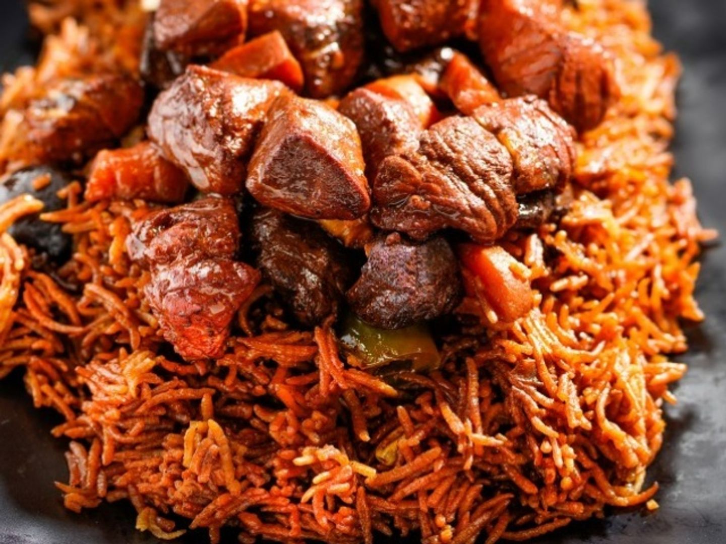 صيادية قطع السمك