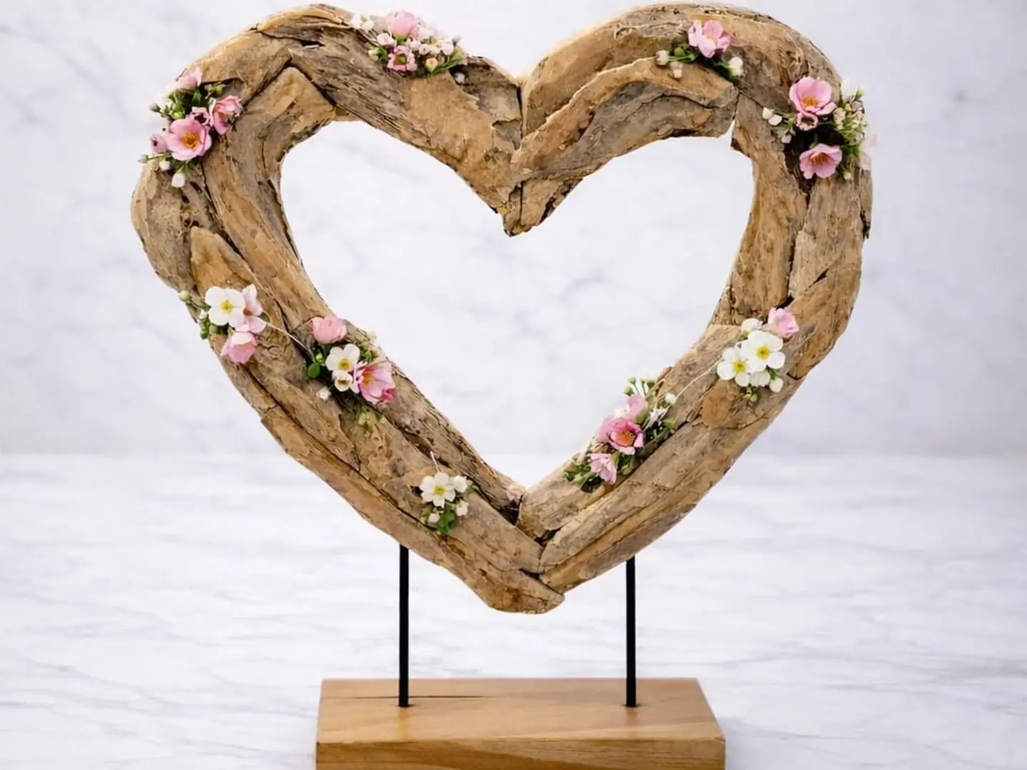 Large Luxurious Wooden Heart Sculpture Without Flowers