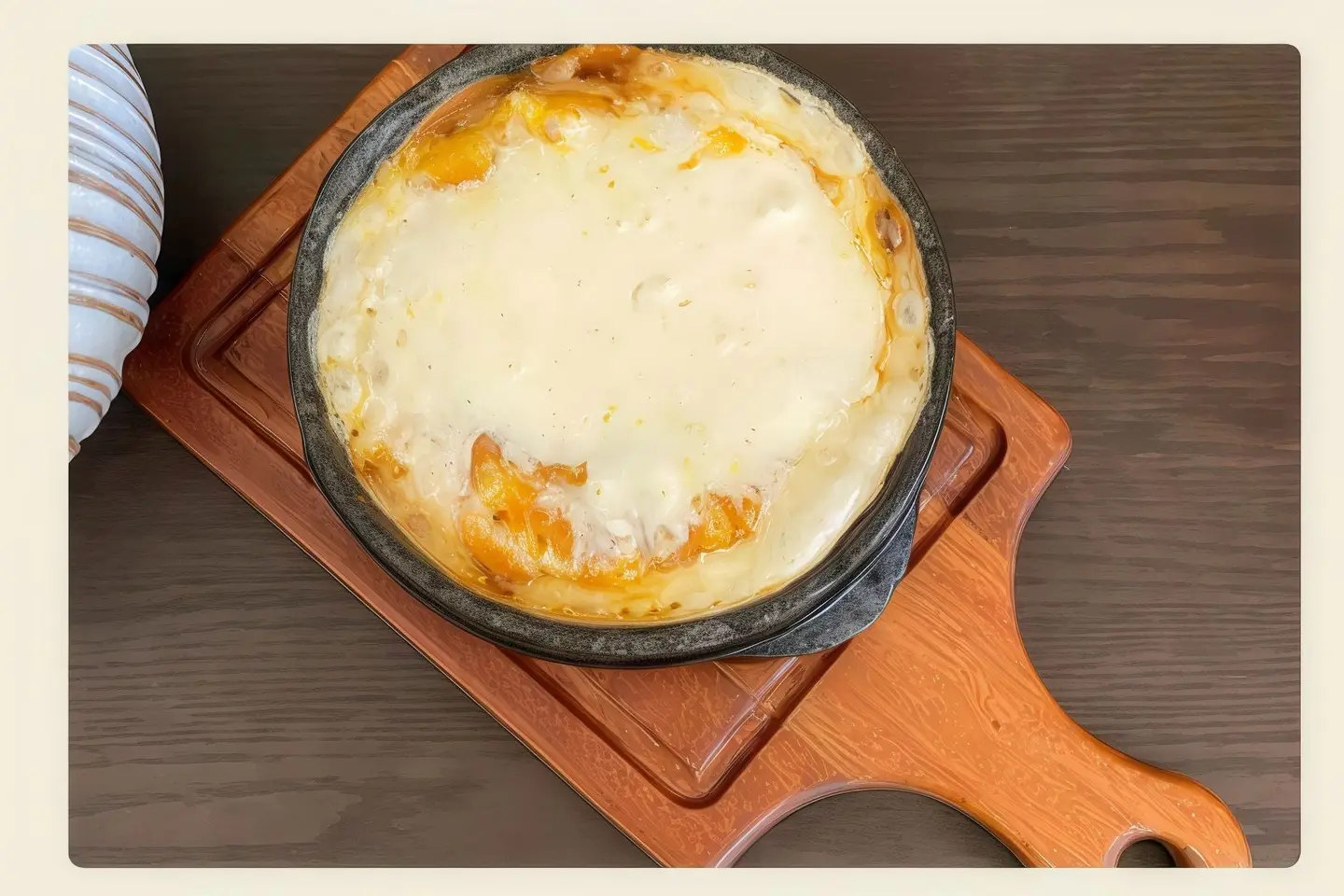 بيض مخصوص