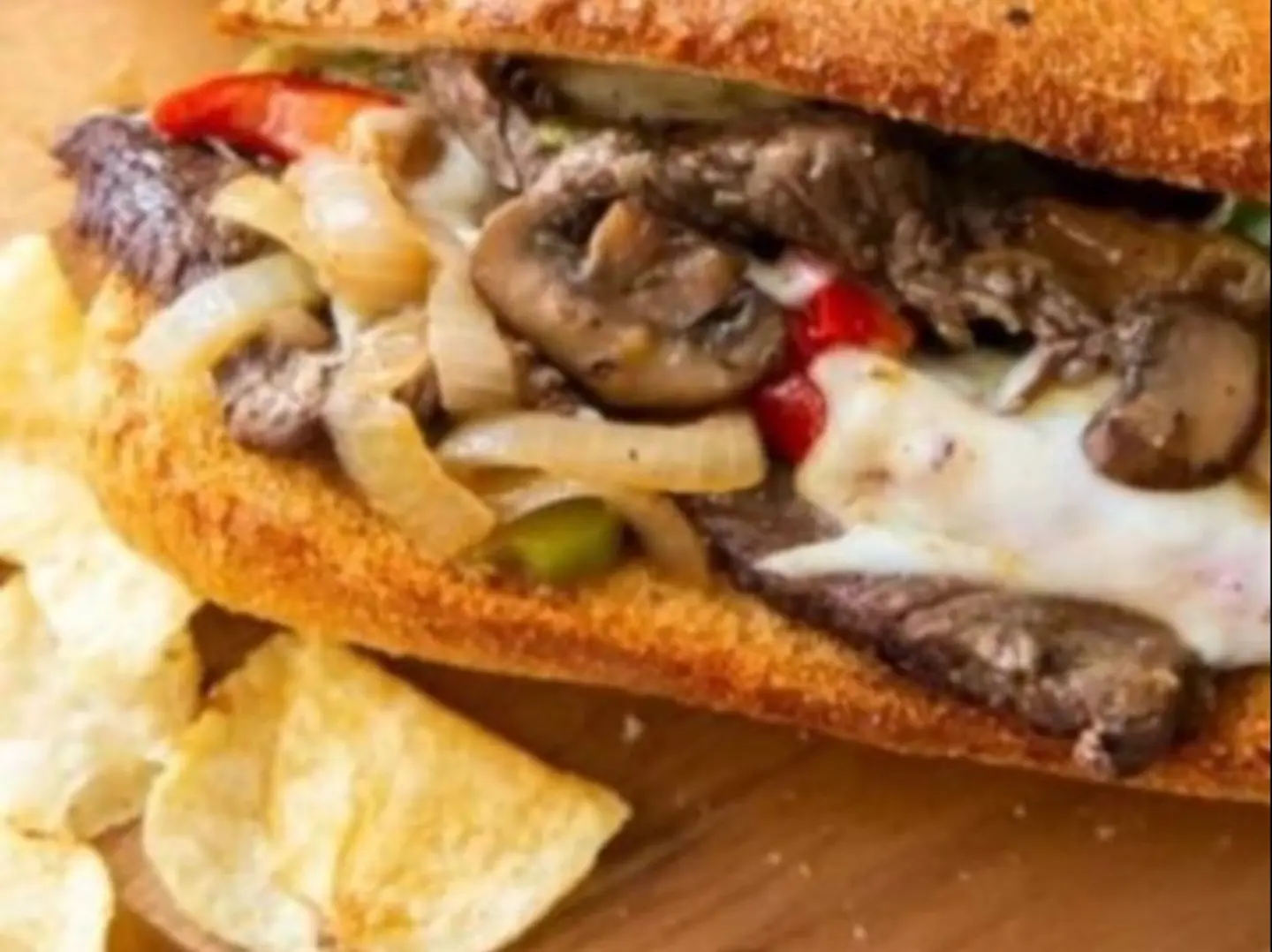 دجاج شطيرة فيلي ستيك بالفطر