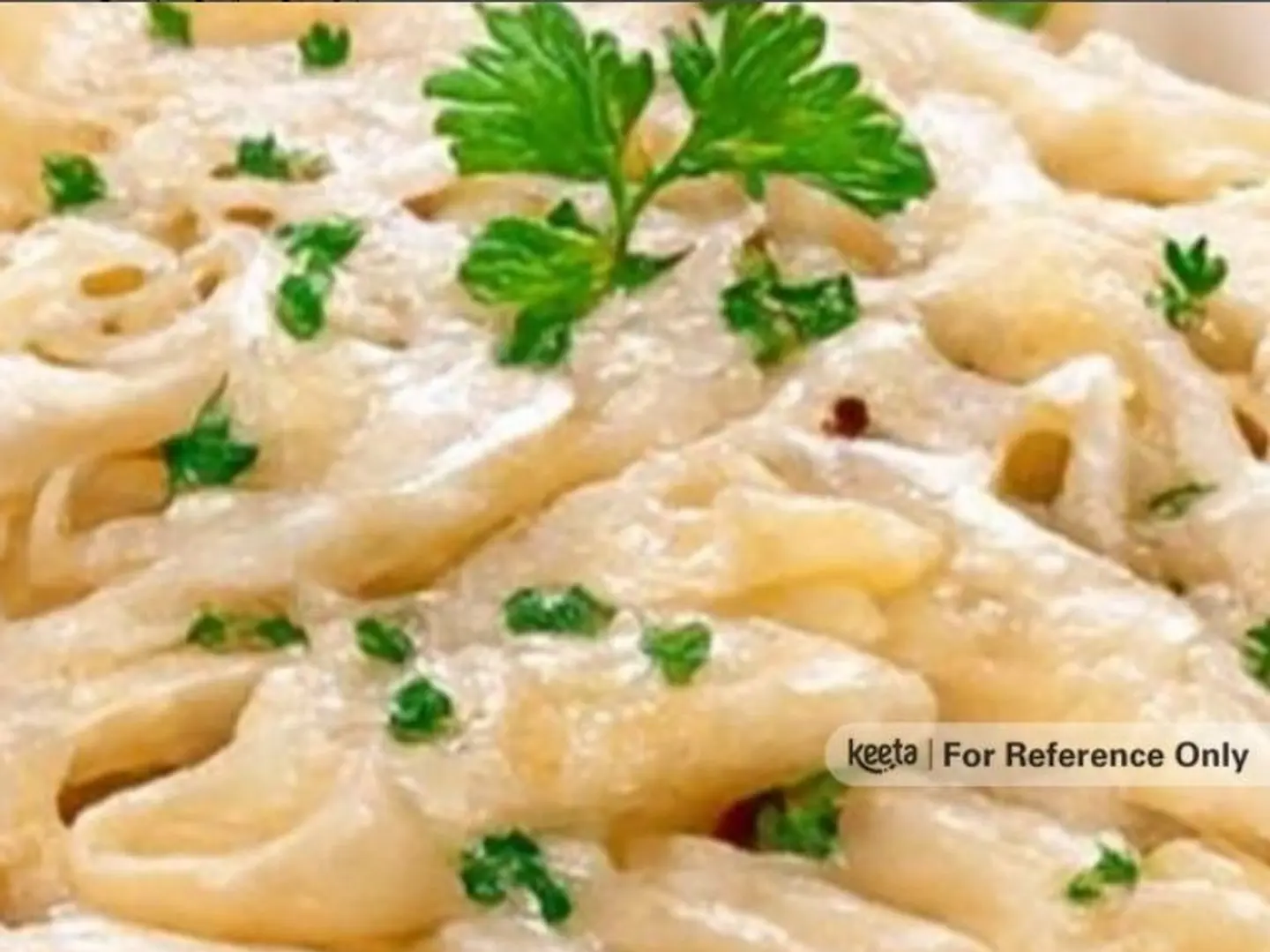 باستا بالصلصة البيضاء