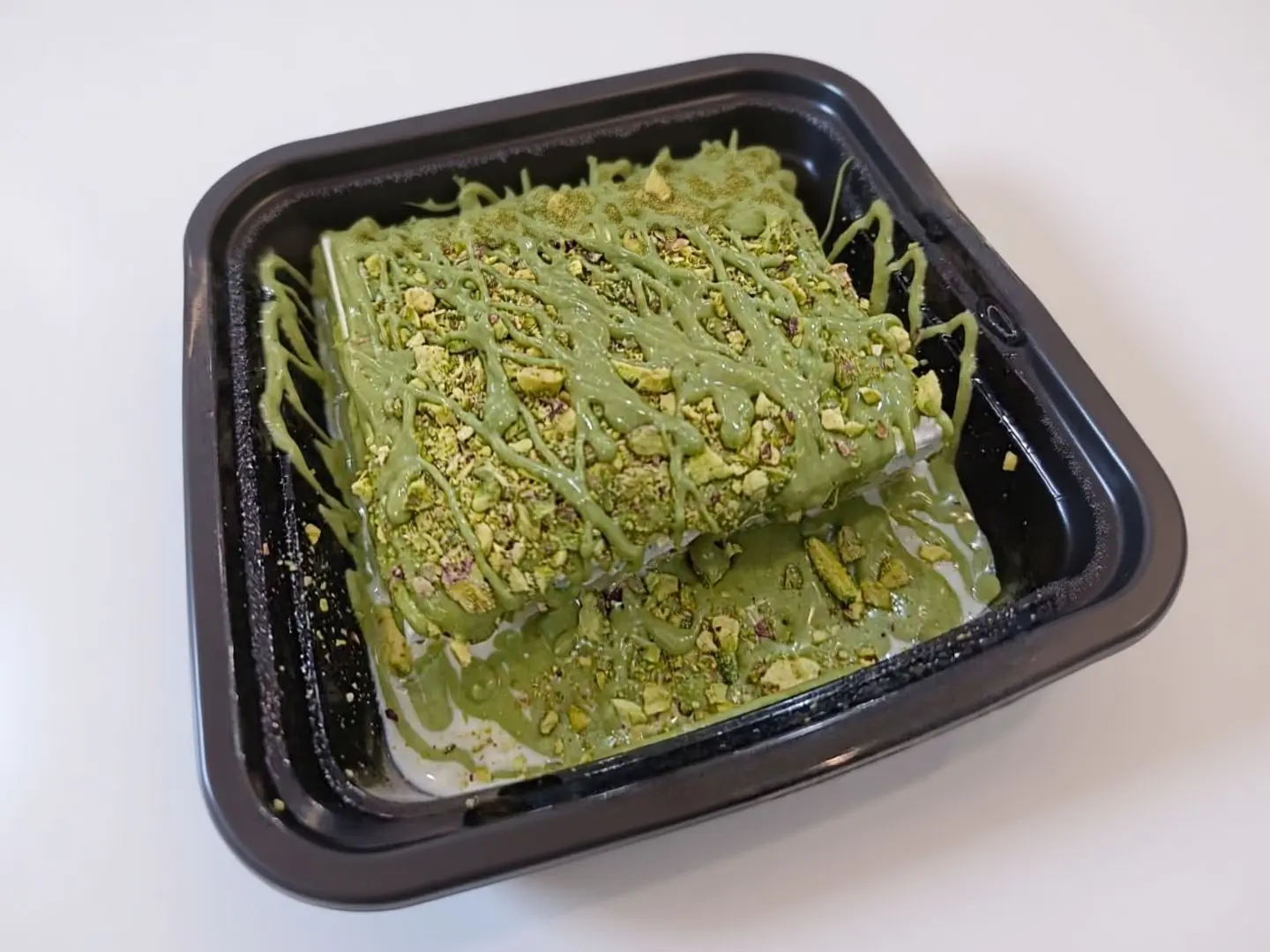 Qashtoota Rice Pudding With Kinder, Pistachio And Pistachio