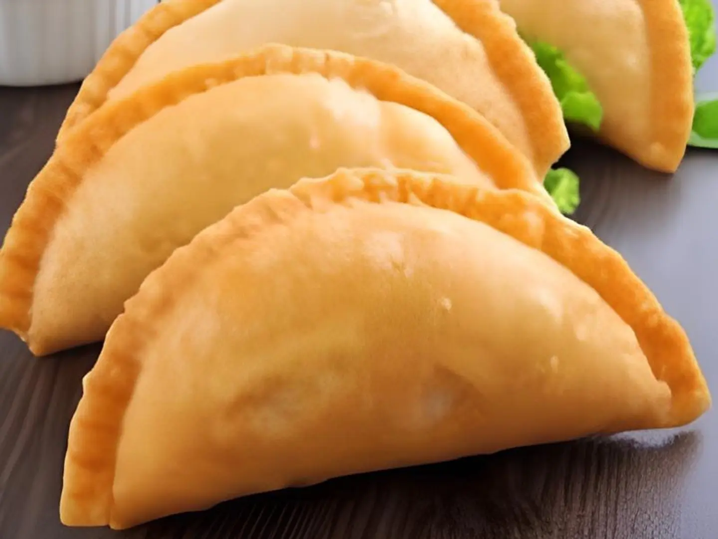 سمبوسه بوف جبنه اصفر ١٠ حبات