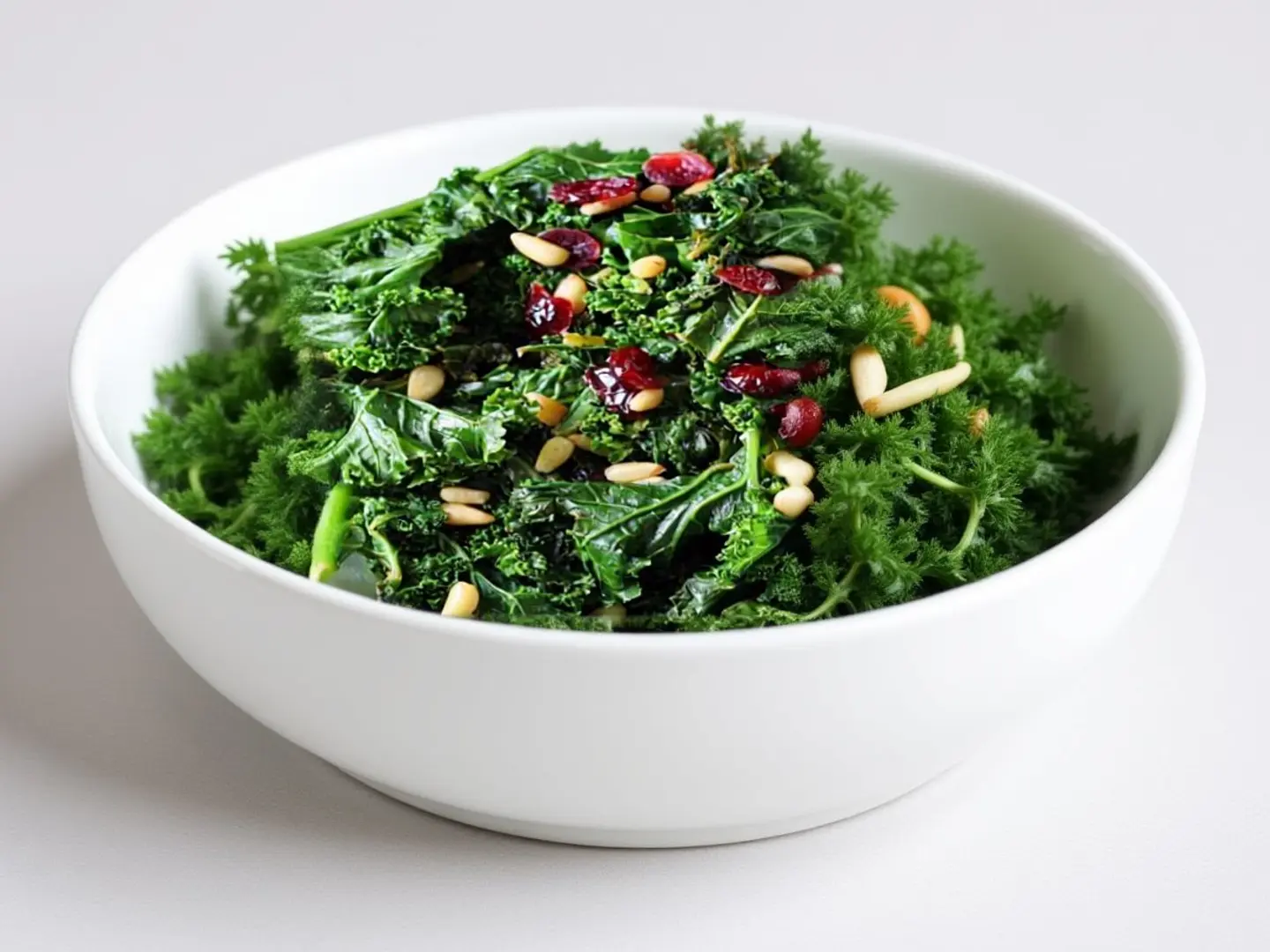 سلطة كيل بالطماطم المجففة