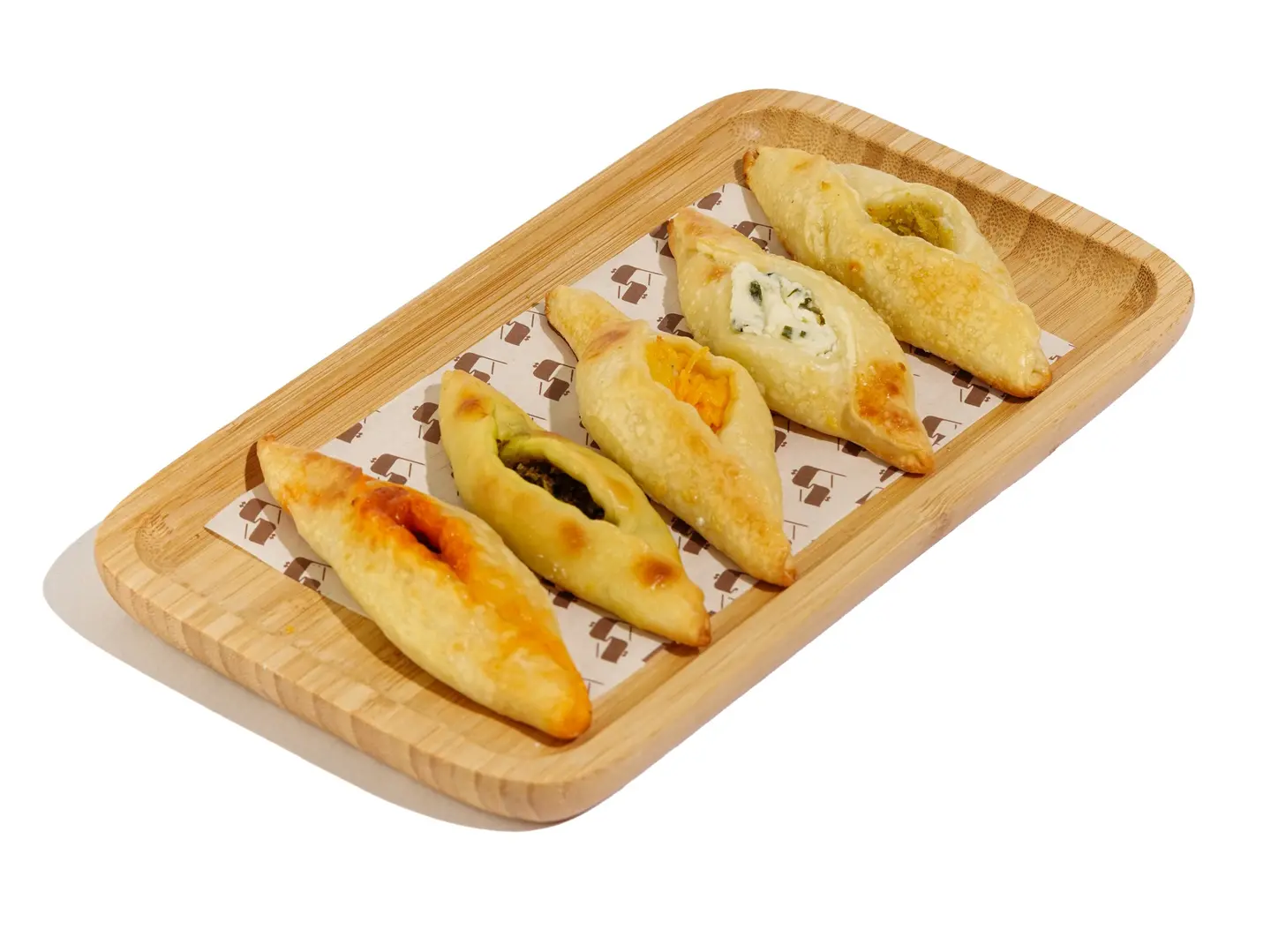 بوكس معجنات ٥ قطع متنوعة