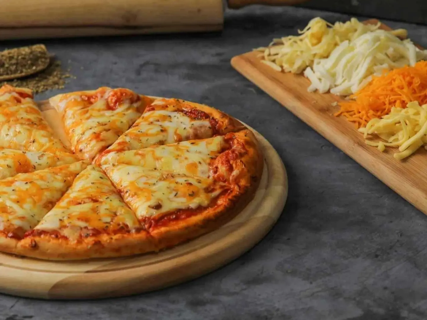 بيتزا قطنة الخاصة - كبير