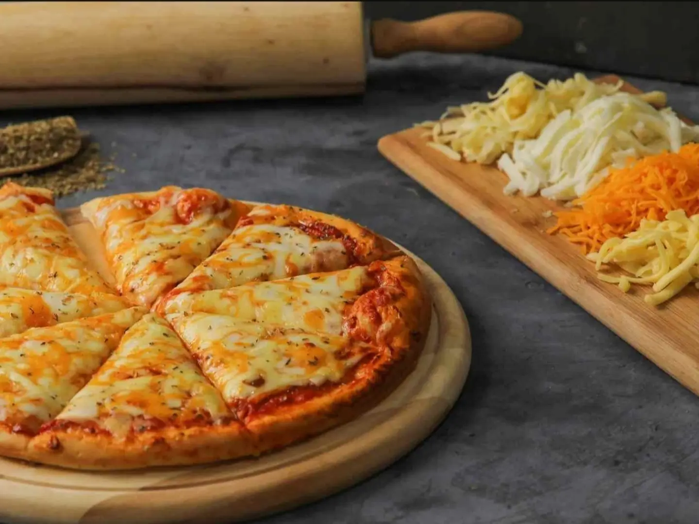 بيتزا قطنة الخاصة - صغير