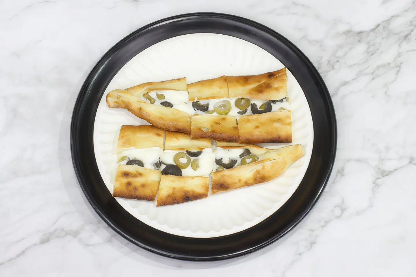 لبنة بالزيتون