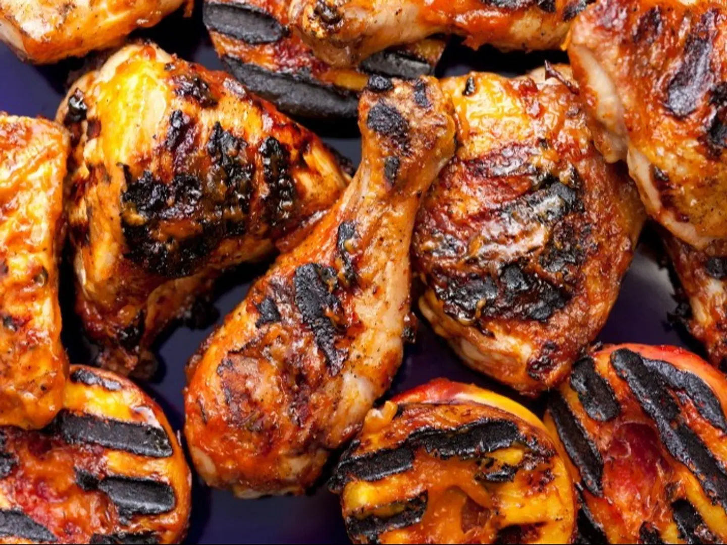 صحن قطع دجاج بالعظم