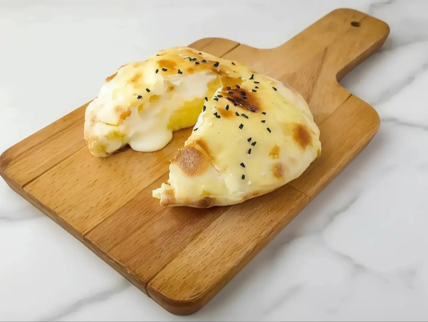 جبن بيض دائر