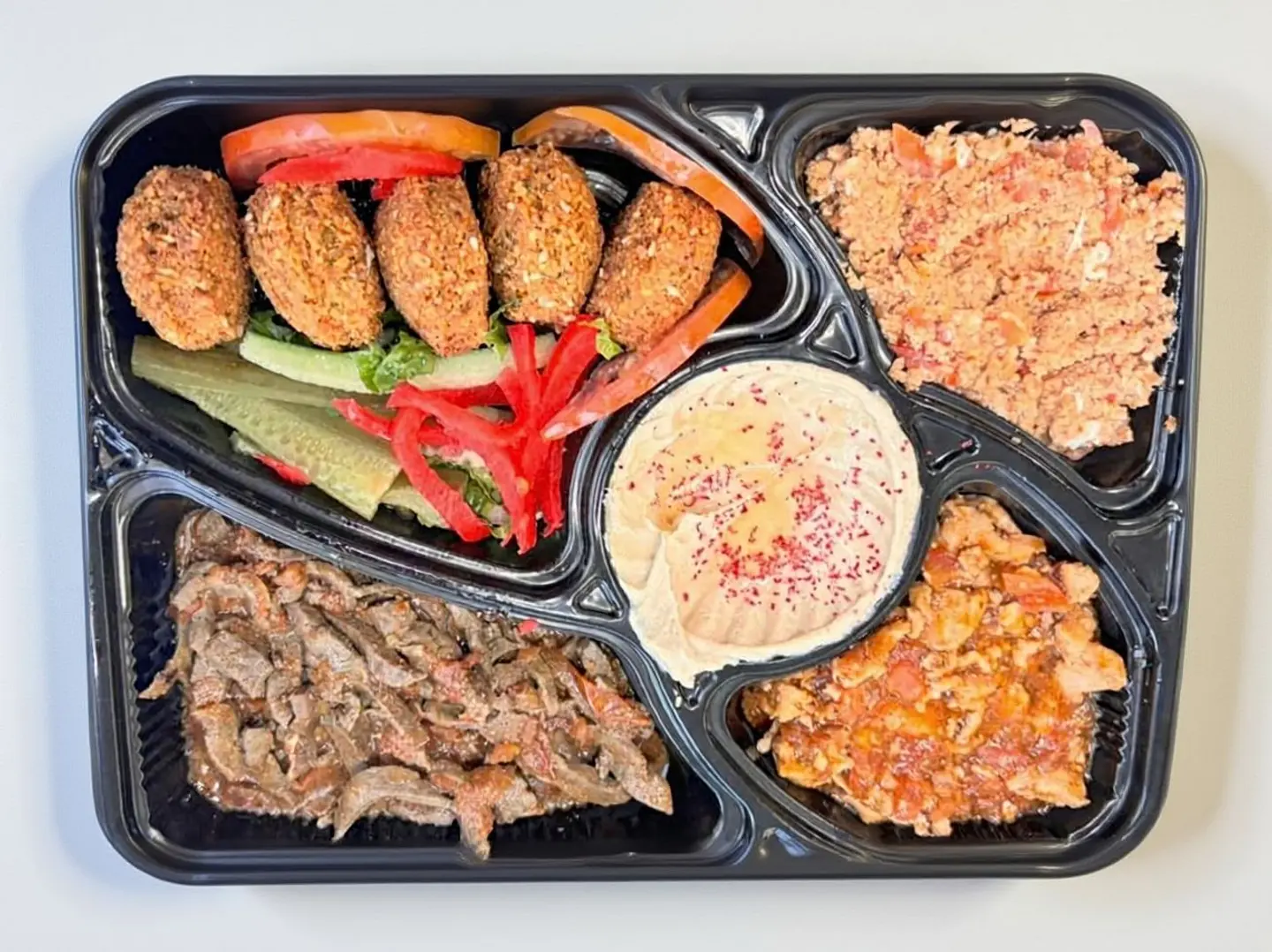 صحن مشكل فطور