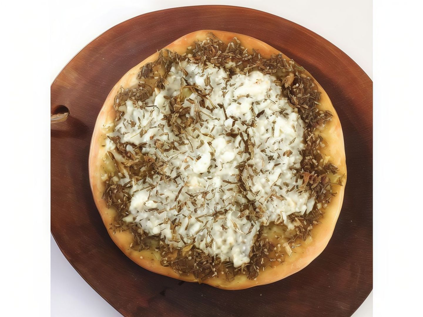 منقوشة جبنة و زعتر