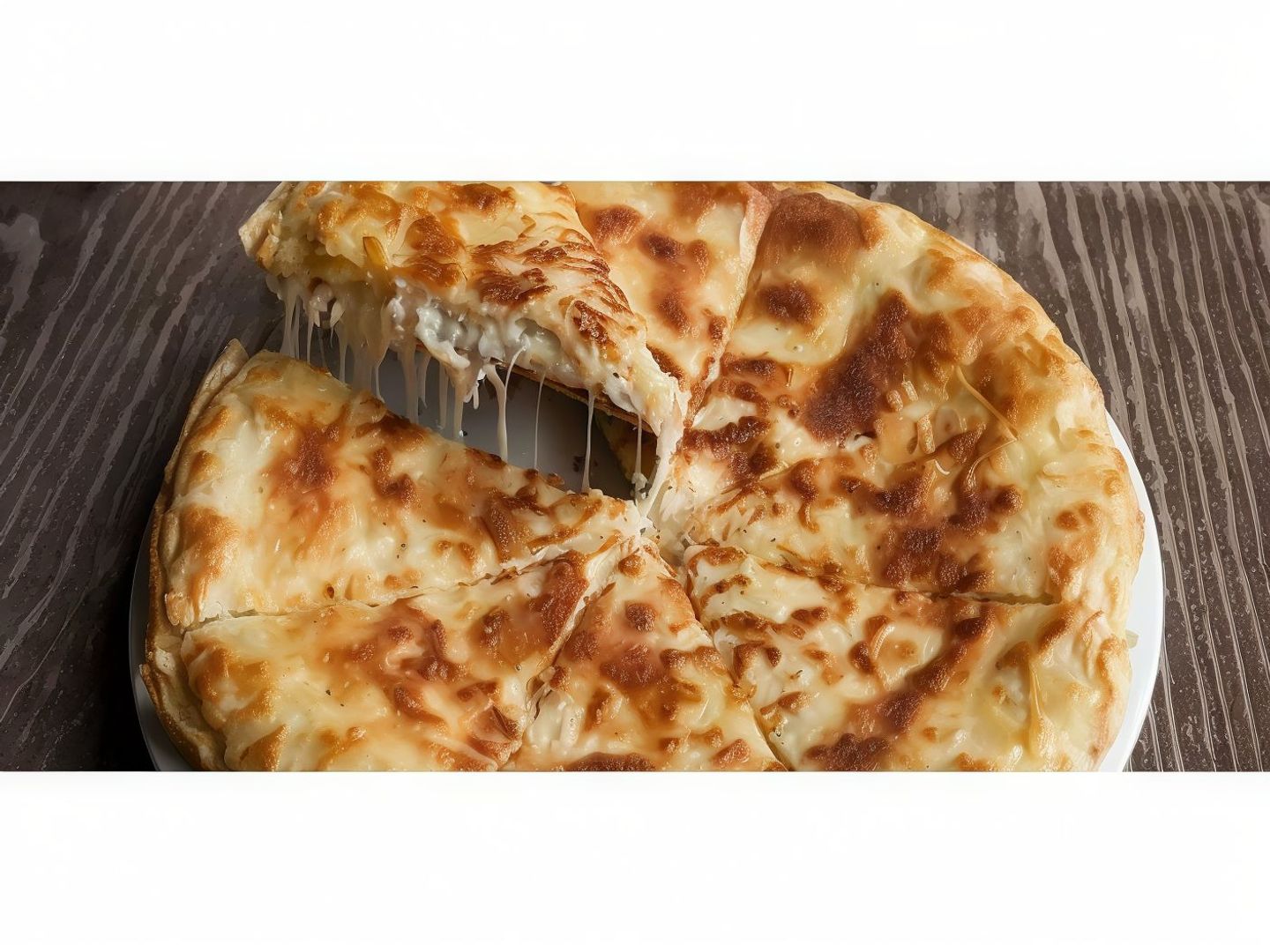 فطيرة جبنة موزريلا