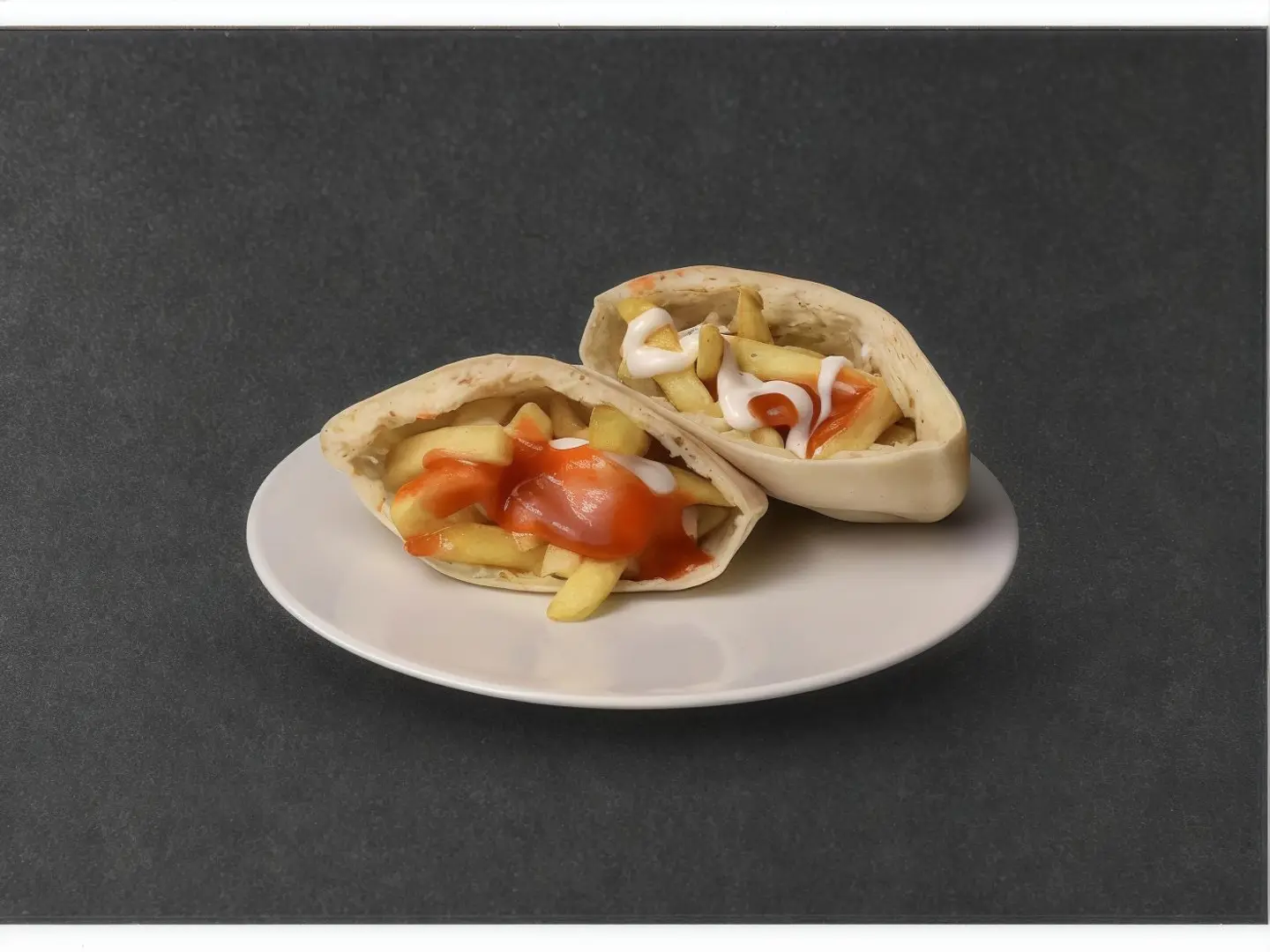 بطاطس بالكاتشب ومايونيز