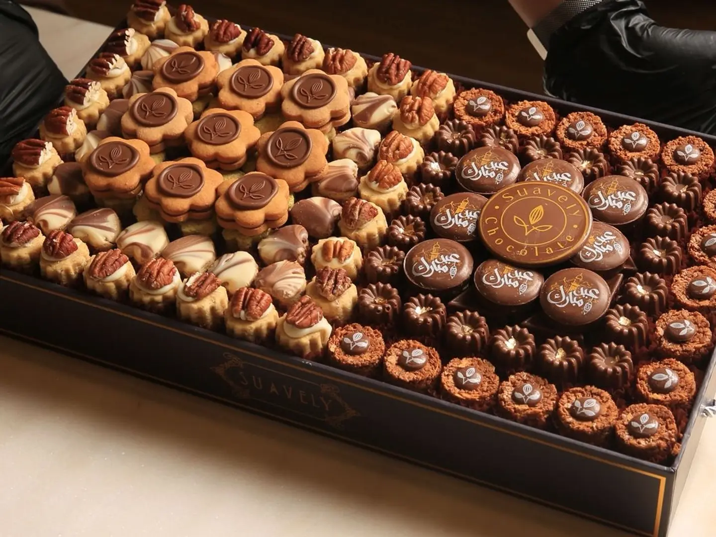 بوكس الغريبة والبيتيفور مع الشوكلت