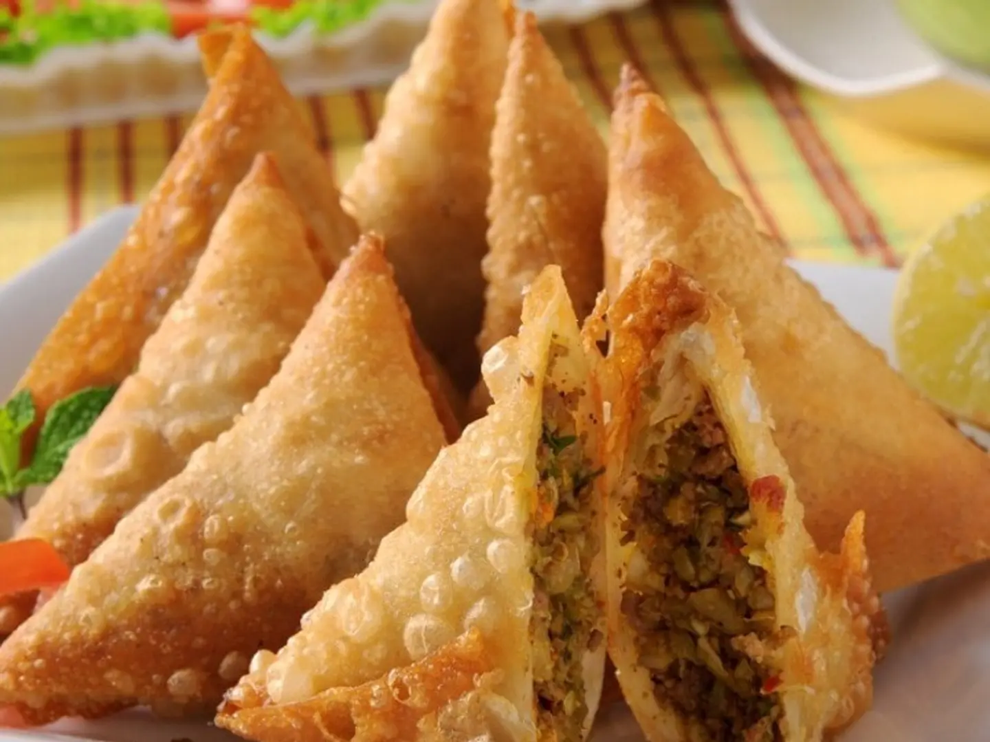 سمبوسة ربع كيلو لحم طازج