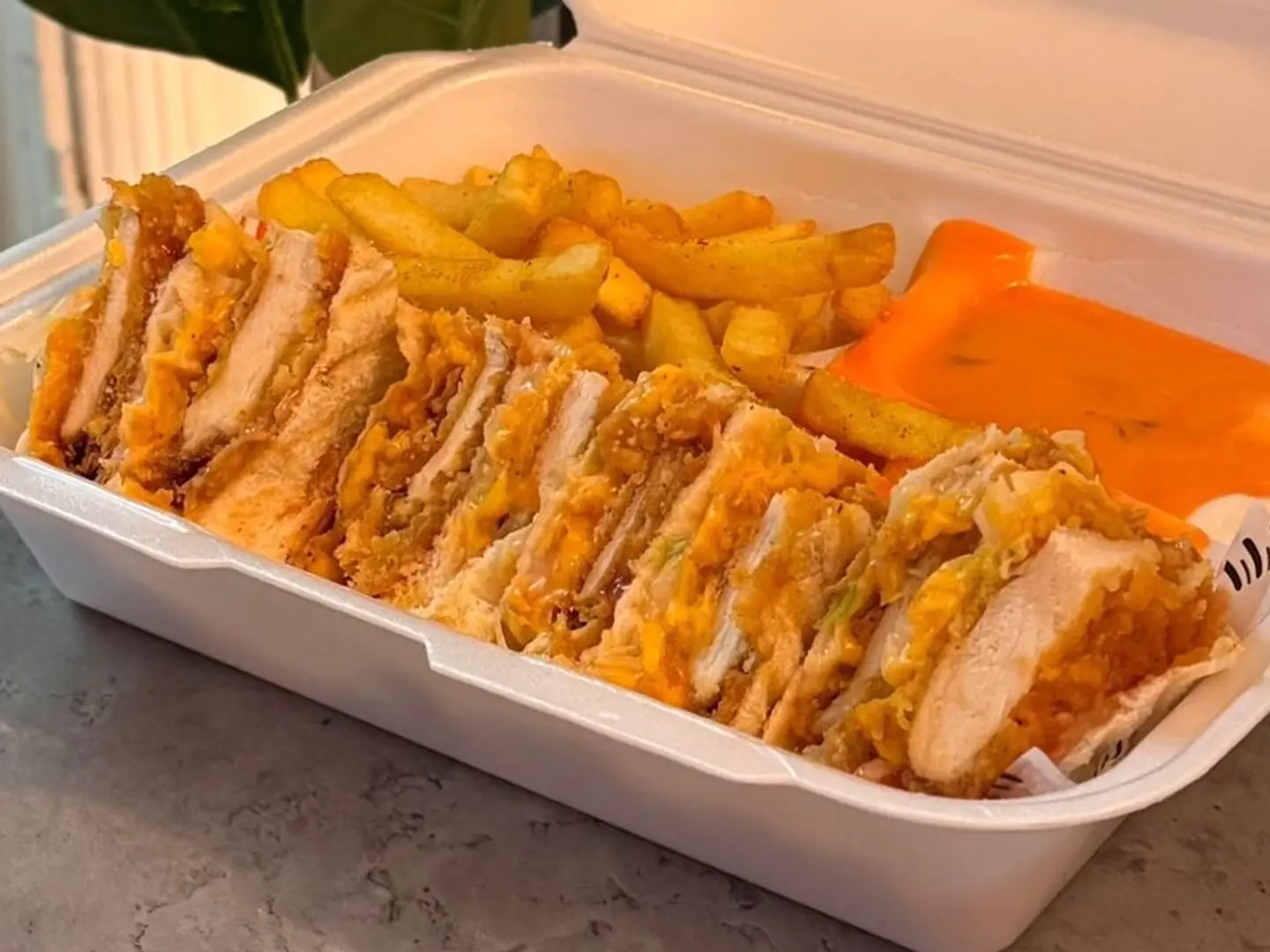 كلوب ساندوتش