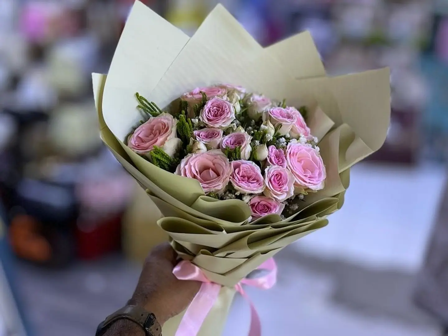 Pink Rose Bouquet With Baby Rose Brown Packaging