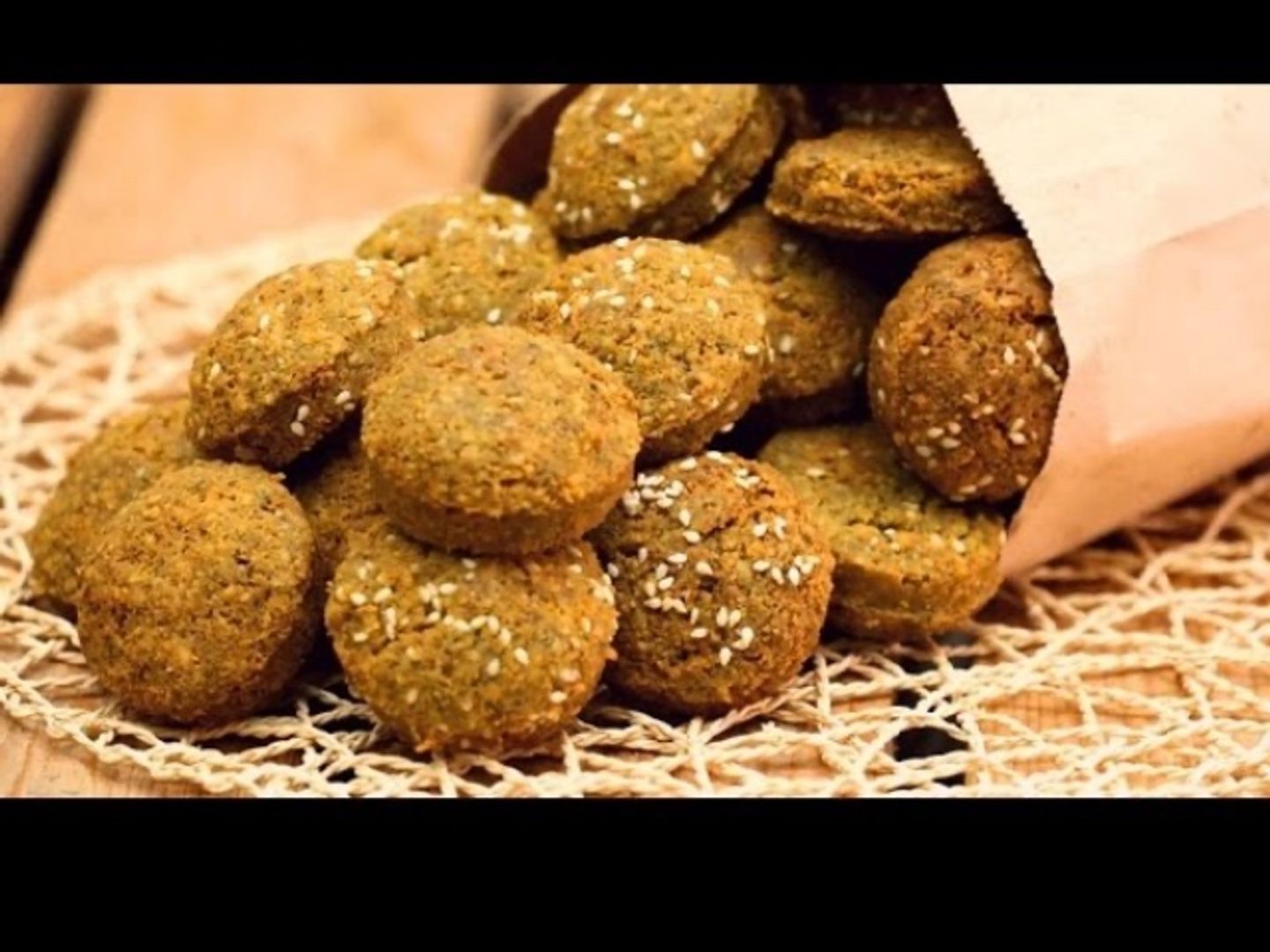 Mixed Sandwich With Plain Falafel
