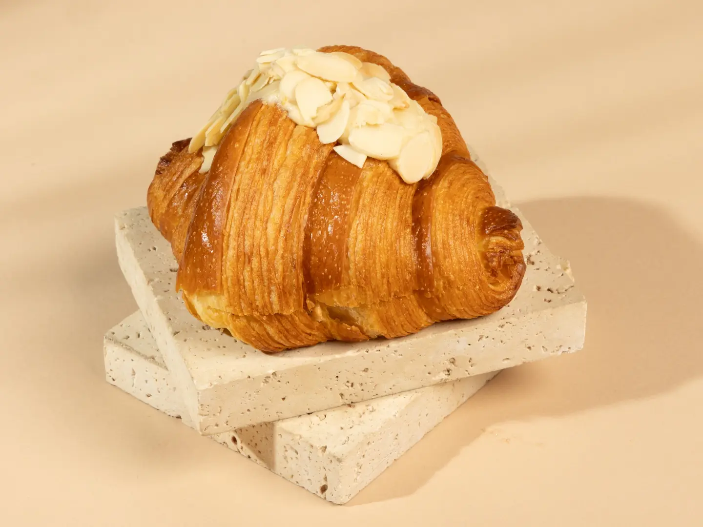 كرواسان اللوز