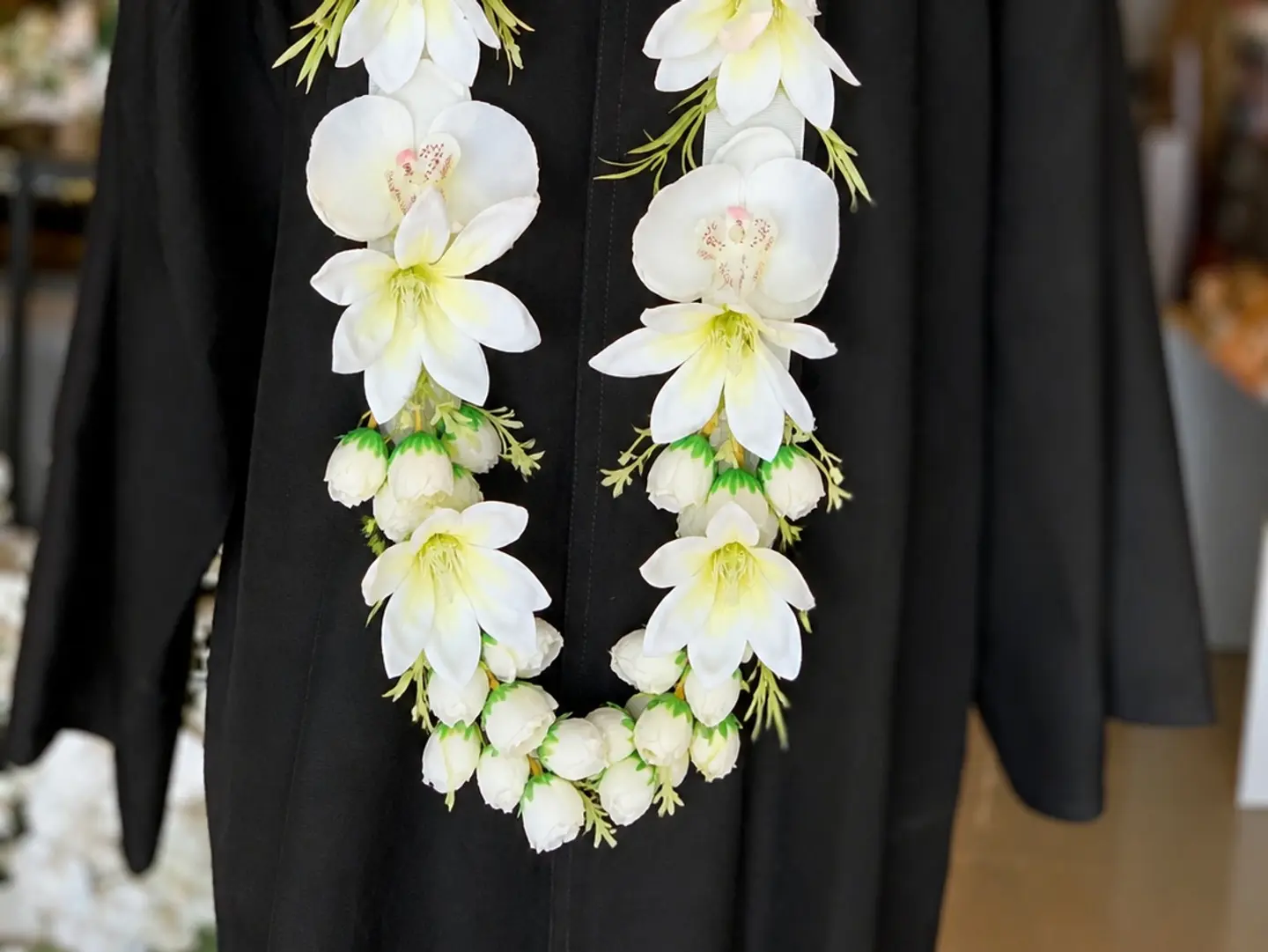 Luxury White Orchid Necklace