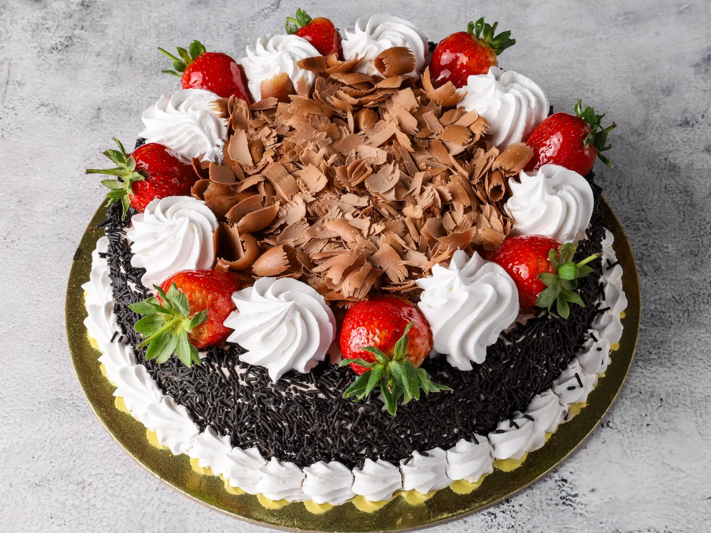 بلاك فورست مقاس 20