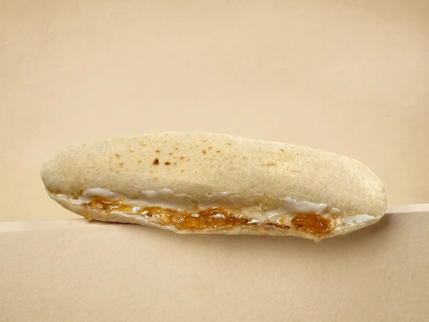 جبنة ومربي