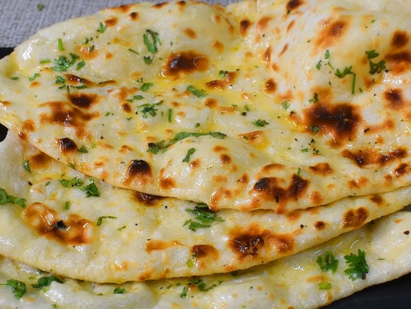 خبز نان بالزبدة