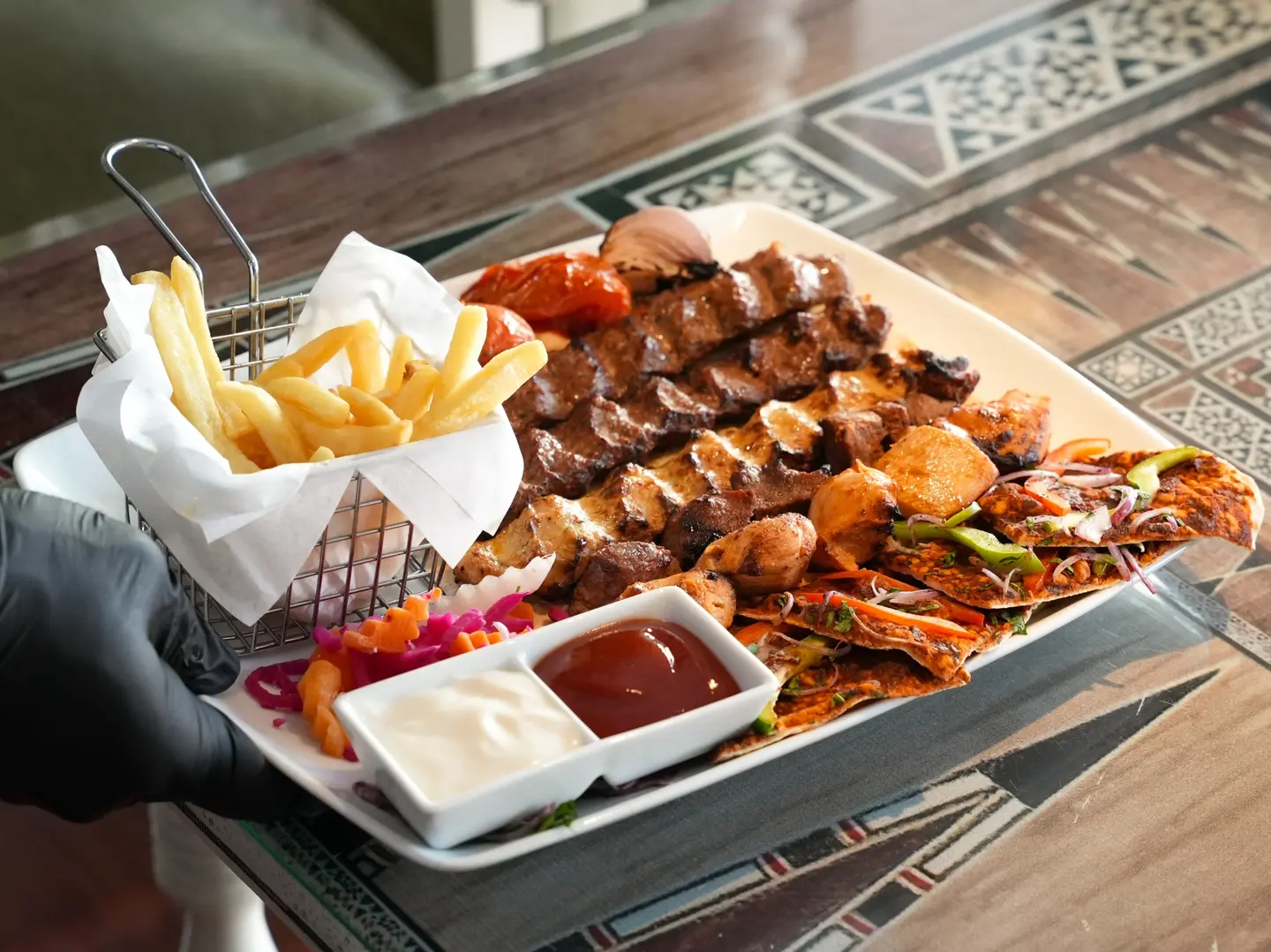 إفطار رمضان - طقم عربي