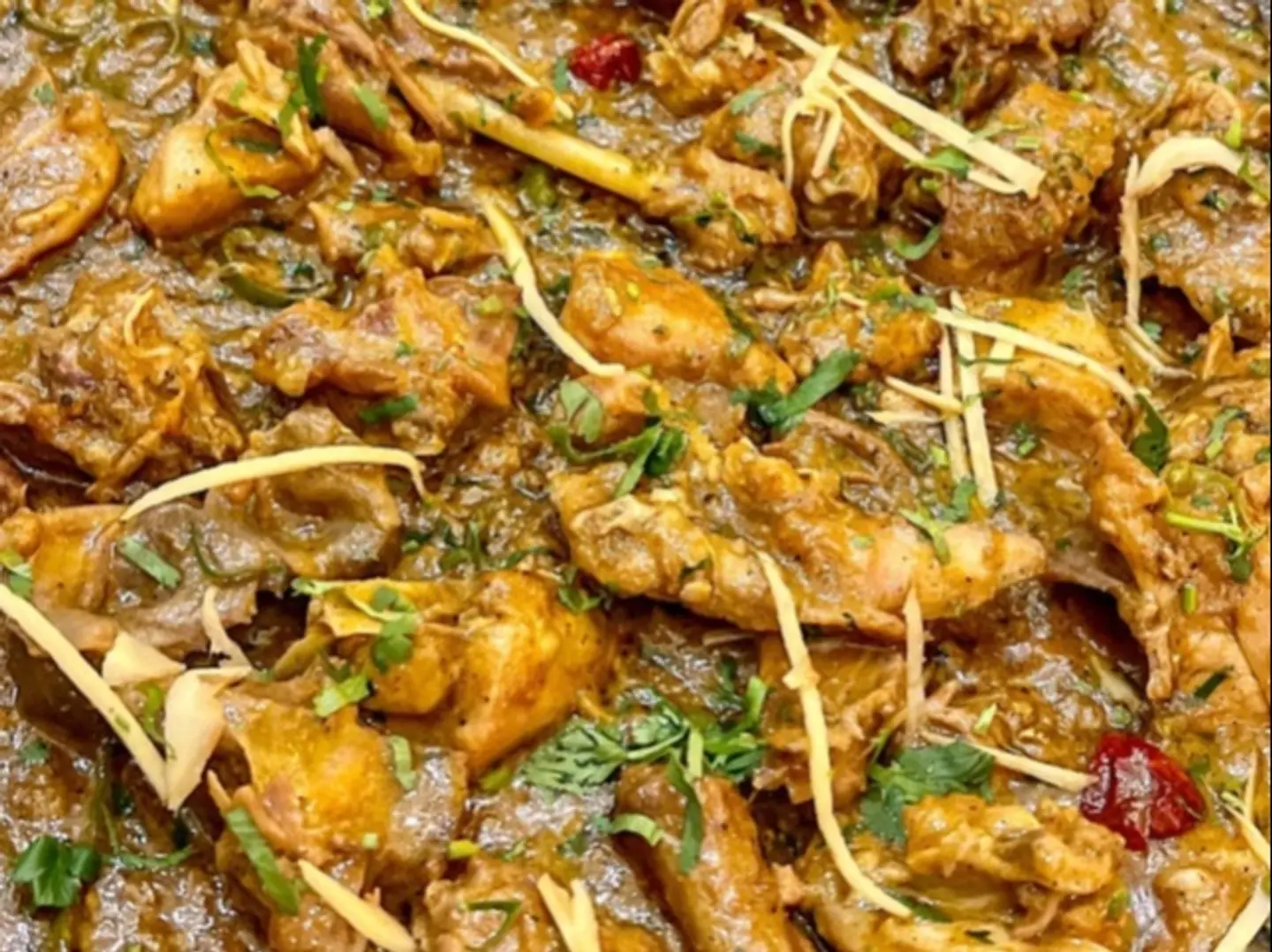 دجاج مقلقل كيلو مع خبر شباتي 8 حبات