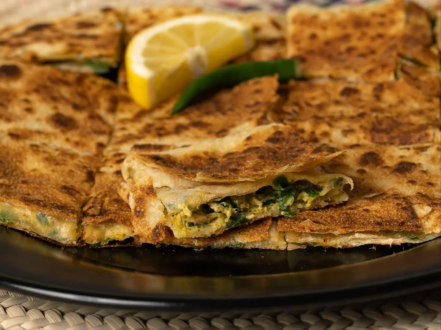 مطبق جبن أبيض مع خضار