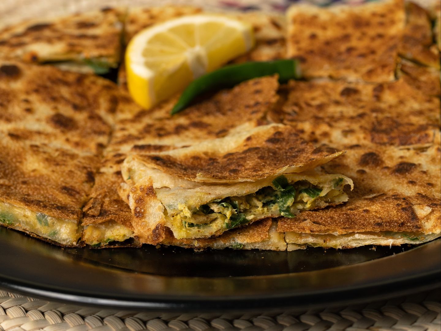 مطبق جبن أبيض مع خضار
