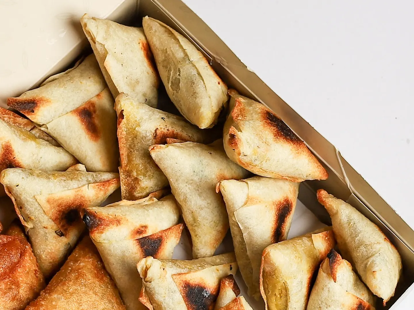 سمبوسة دجاج ( صغير )