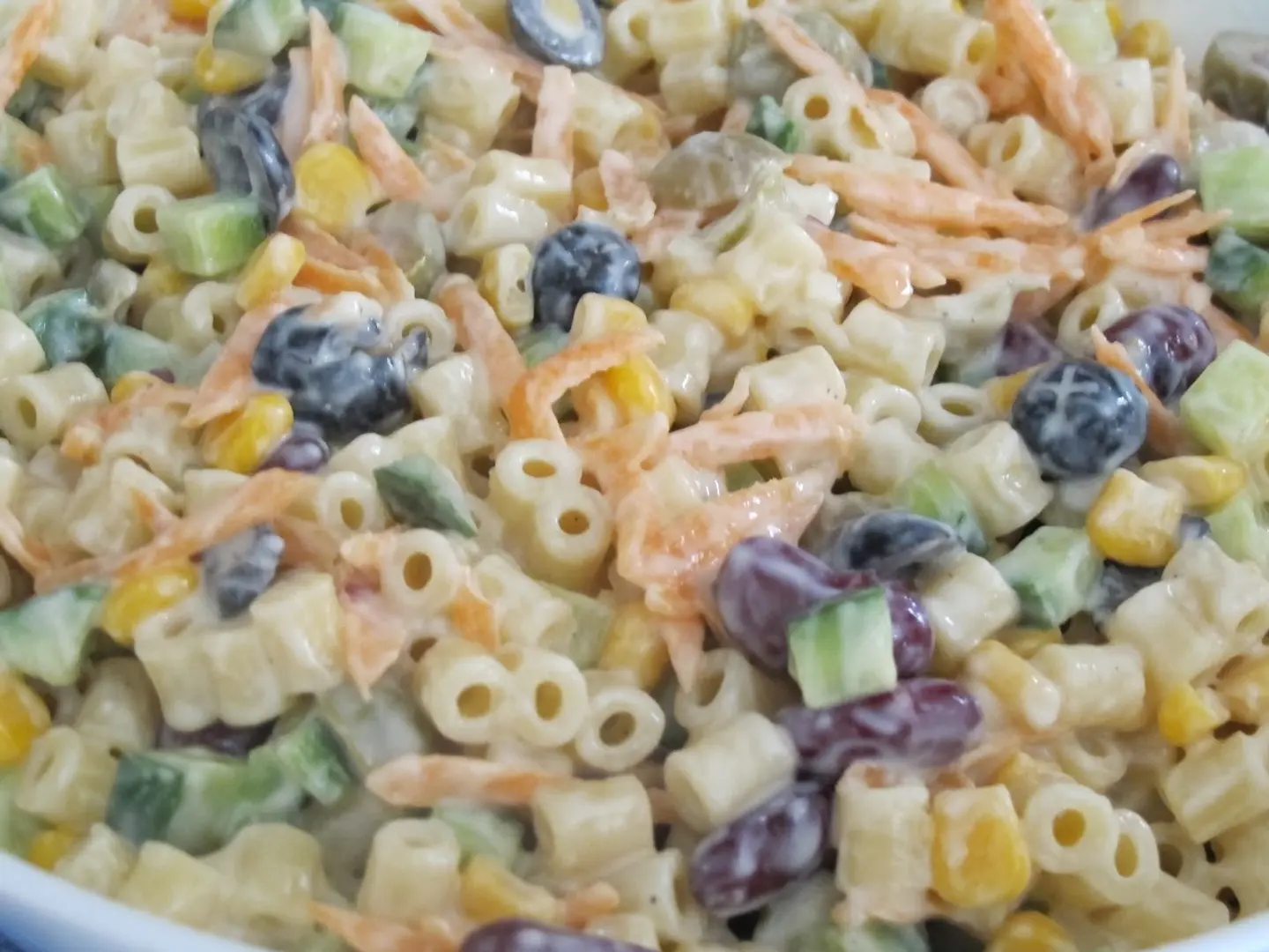 سلطه مكرونه