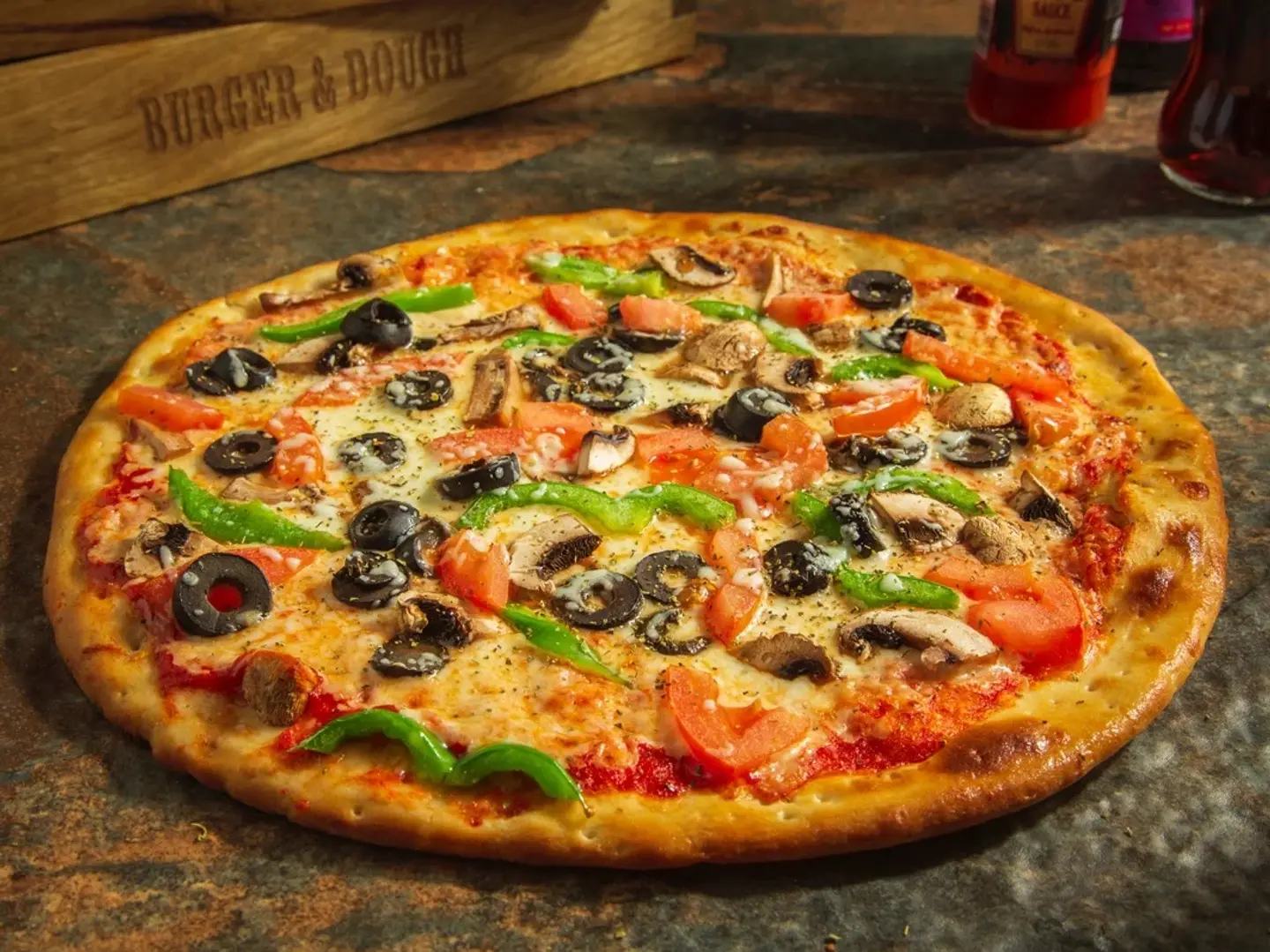 بيتزا خضار كبير