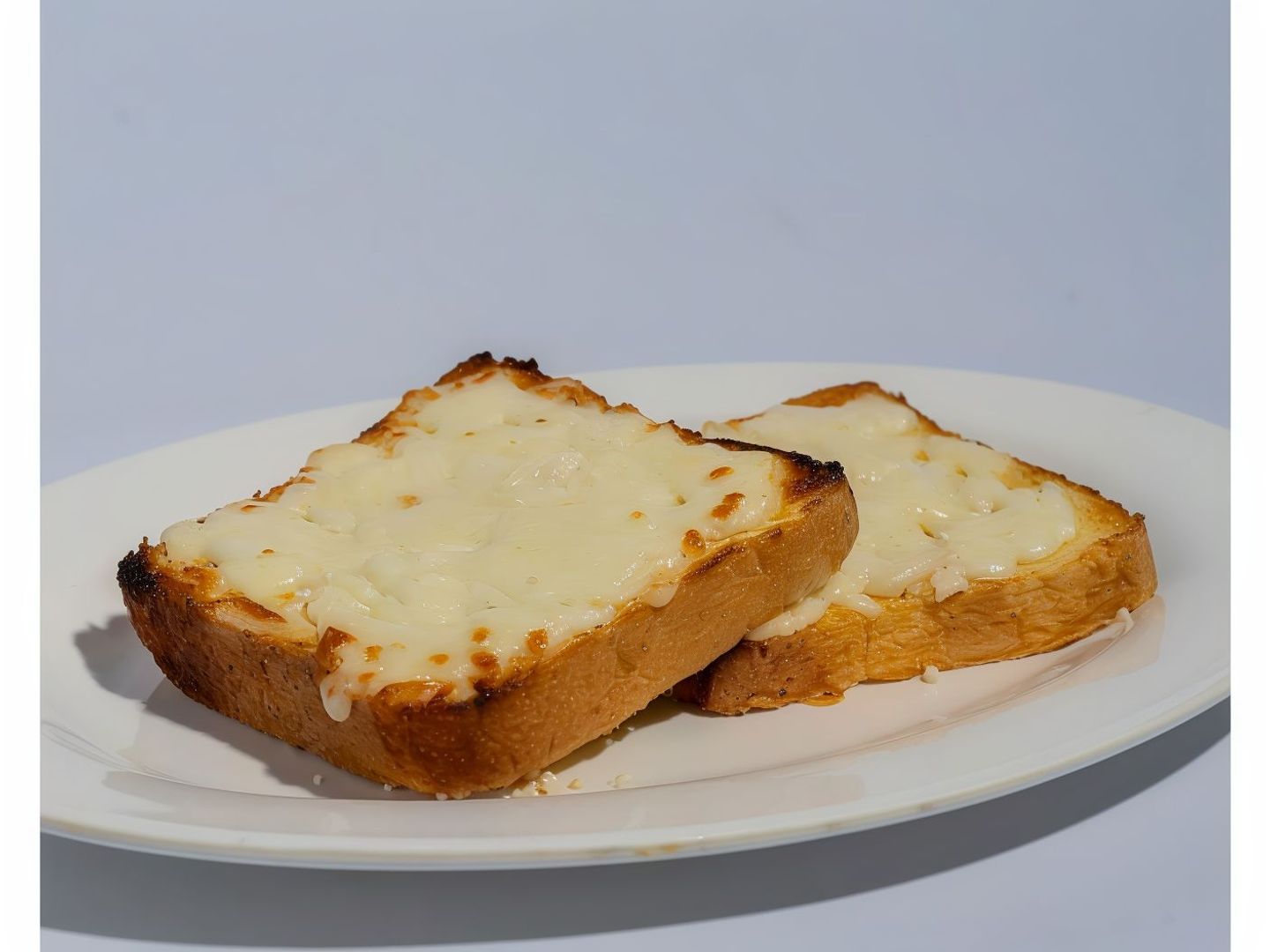 خبز بالثوم والجبن