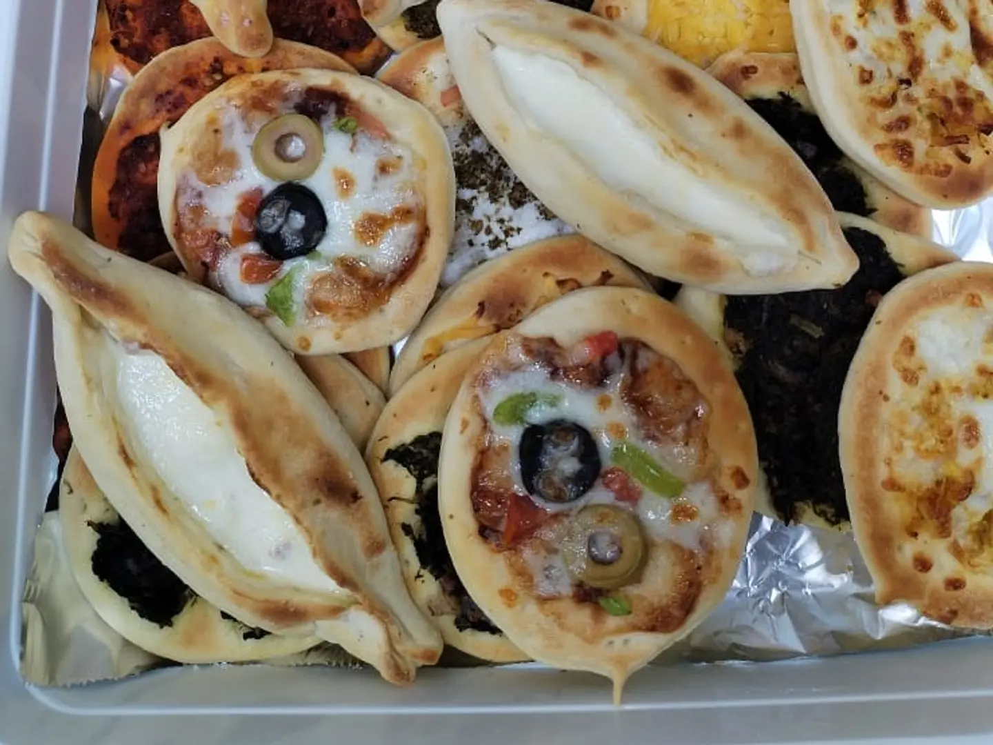 بوكس معجنات ميني 15 قطعه