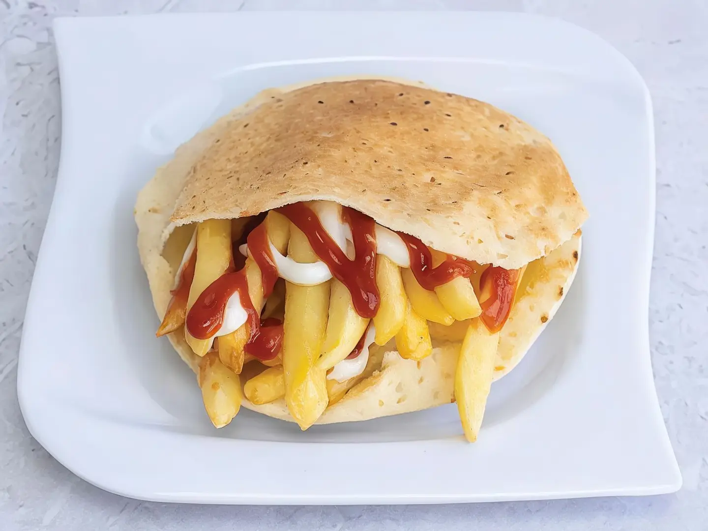 ساندوتش بطاطس خبز شامي