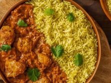 دجاج تكا ماسالا مع الأرز