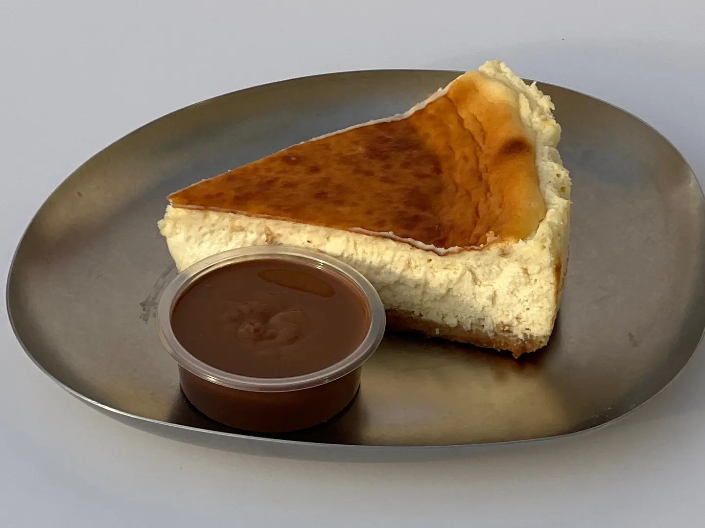 Madrid Cheesecake With Chocolate