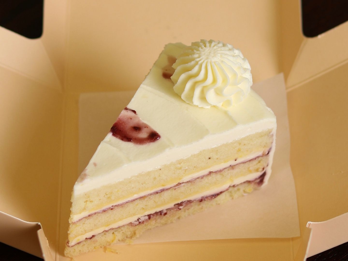 Raspberry And Lemon Cake