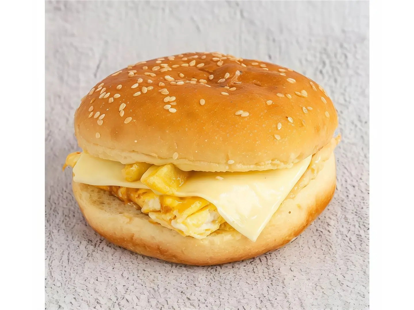 ساندوتش بيض بالجبن