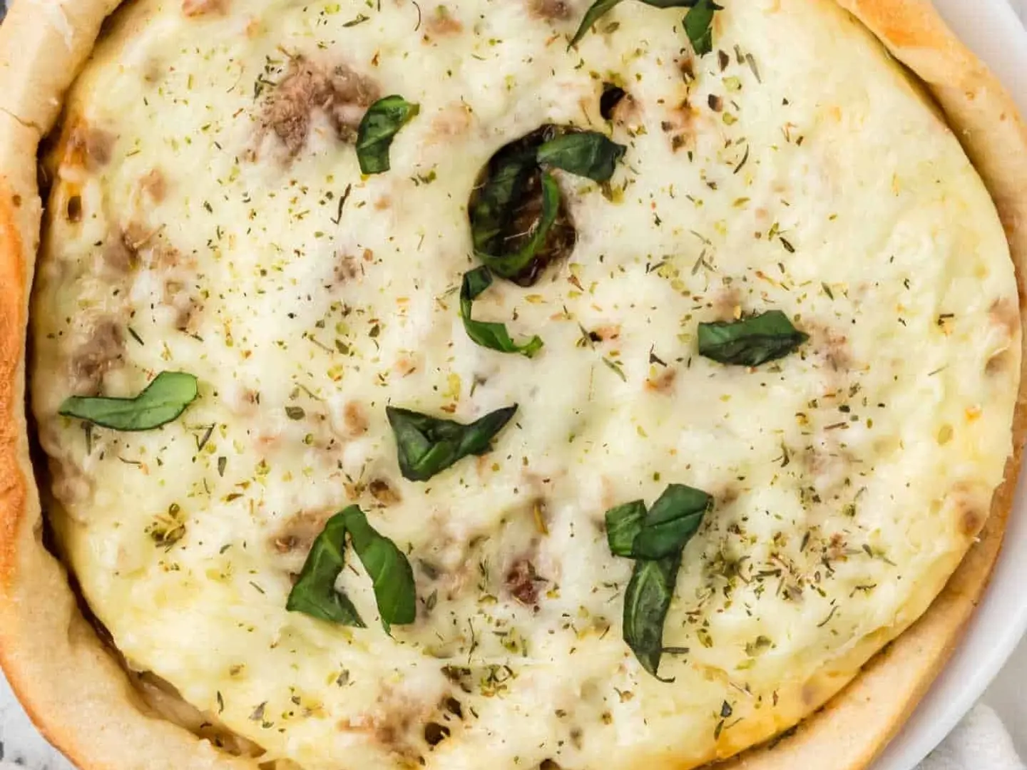 فطيرة جبن الموزريلا