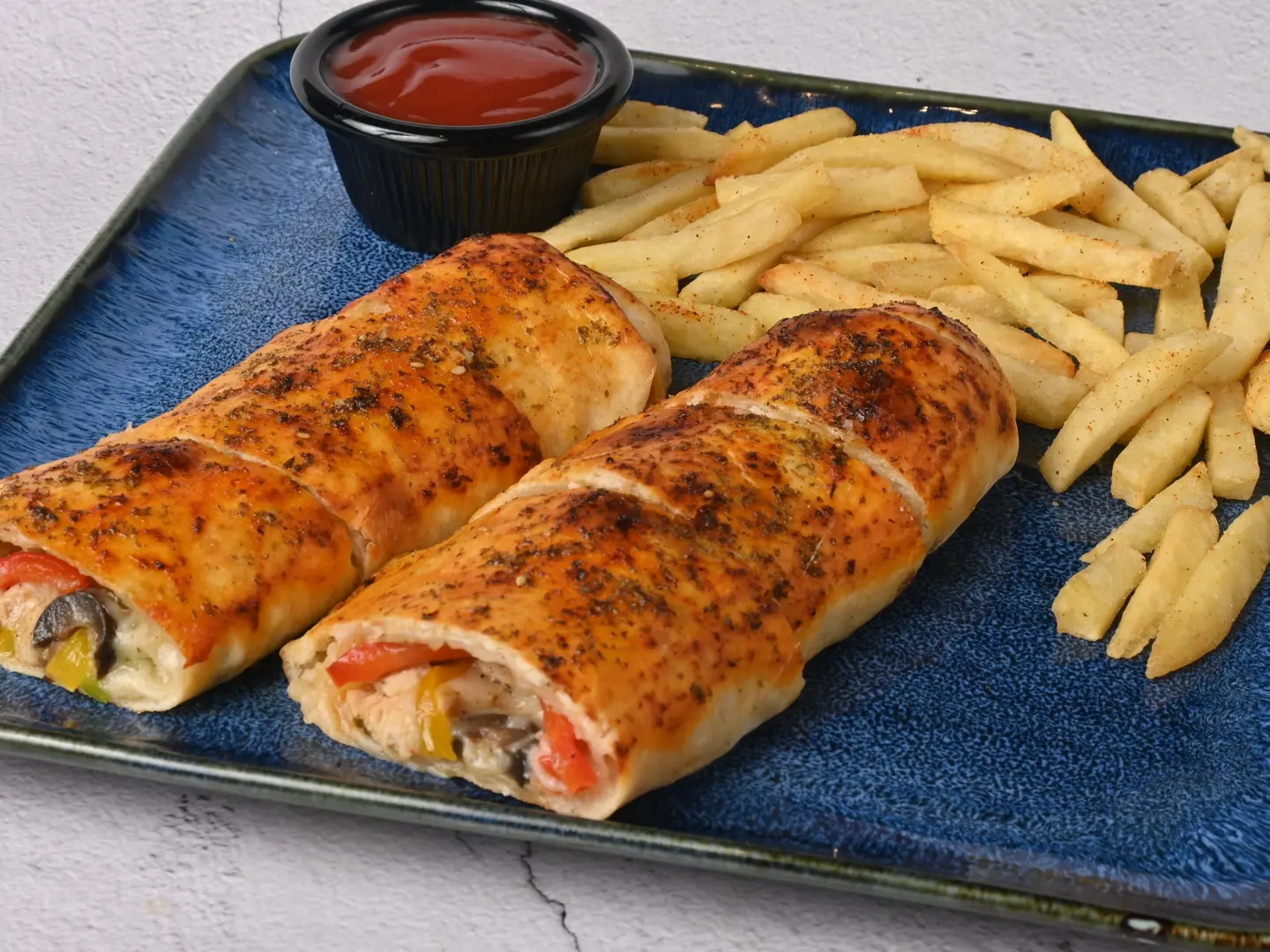 وجبه سندوتش بيتزا لحم