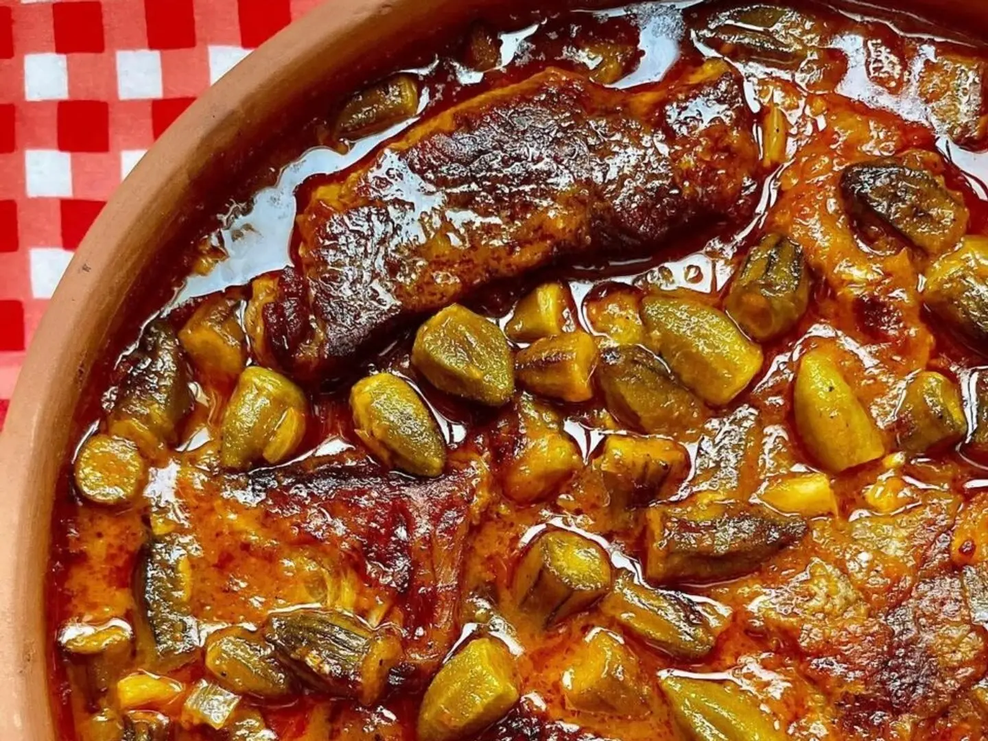 صحن باميه باللحمه