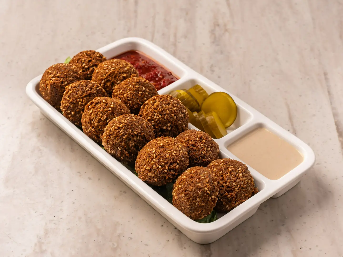 صحن فلافل كبير