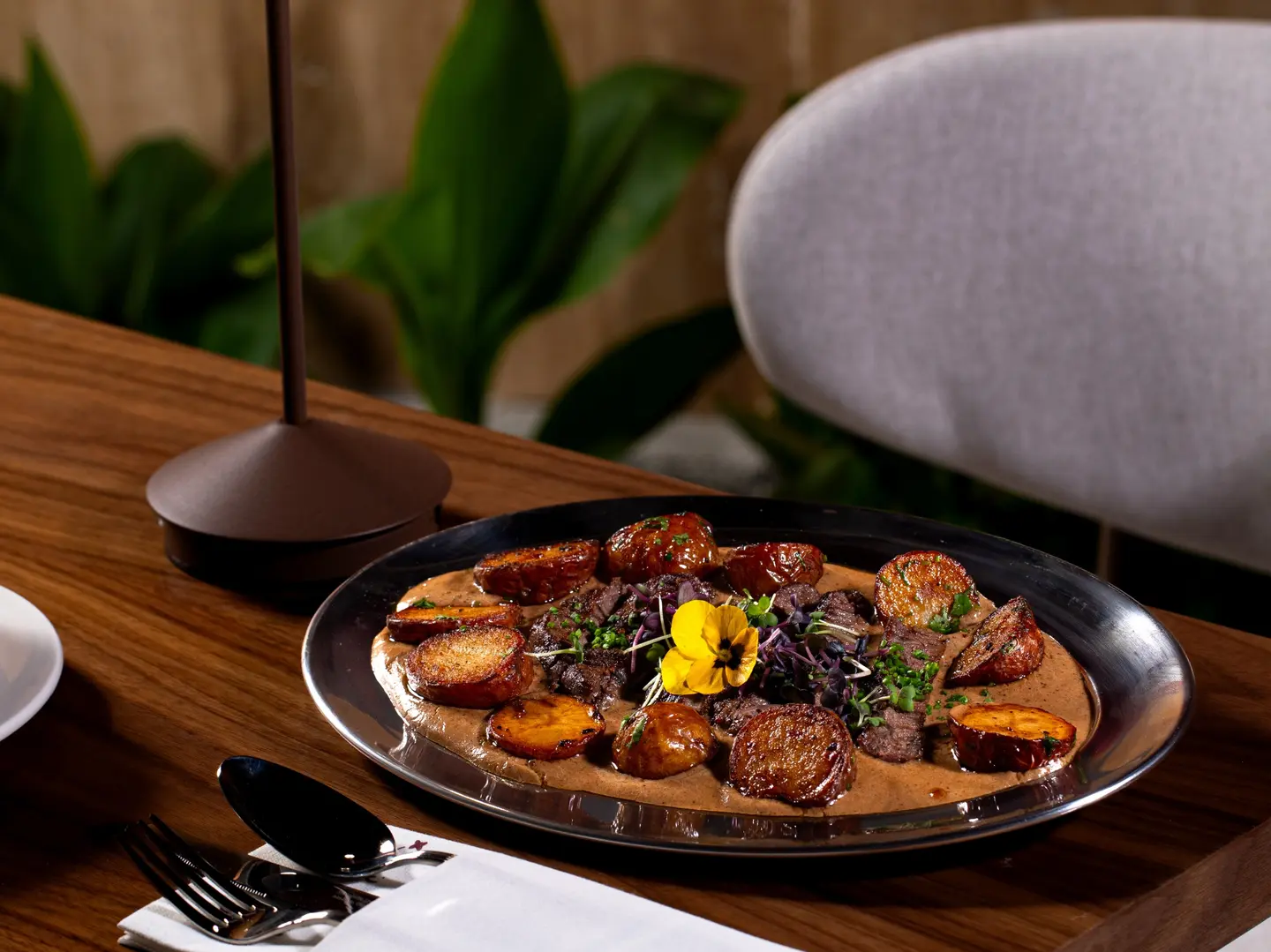 Wagyu Beef Tenderloin With Pepper Sauce And Mesclun Salad