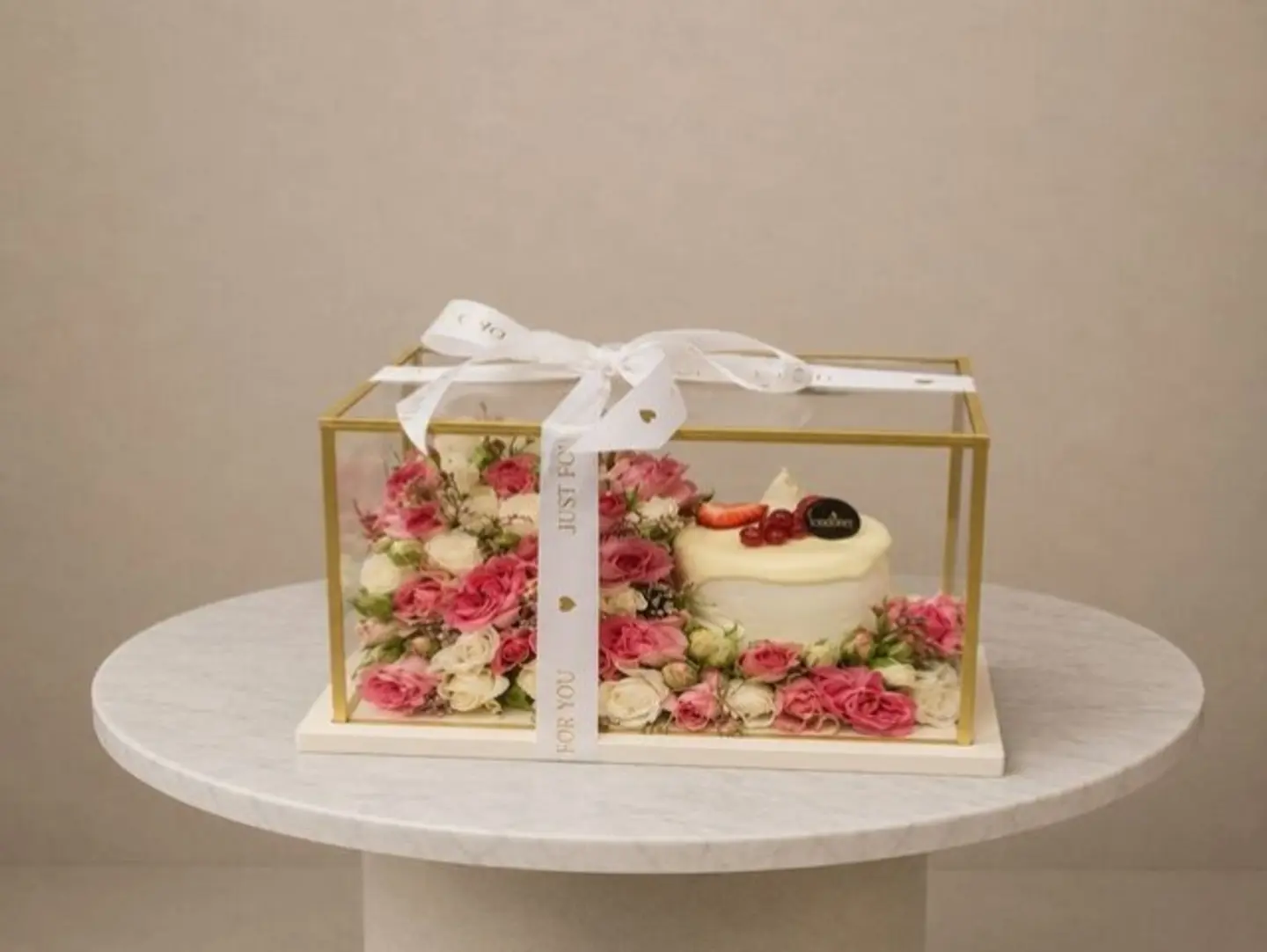 Berry Cake Box